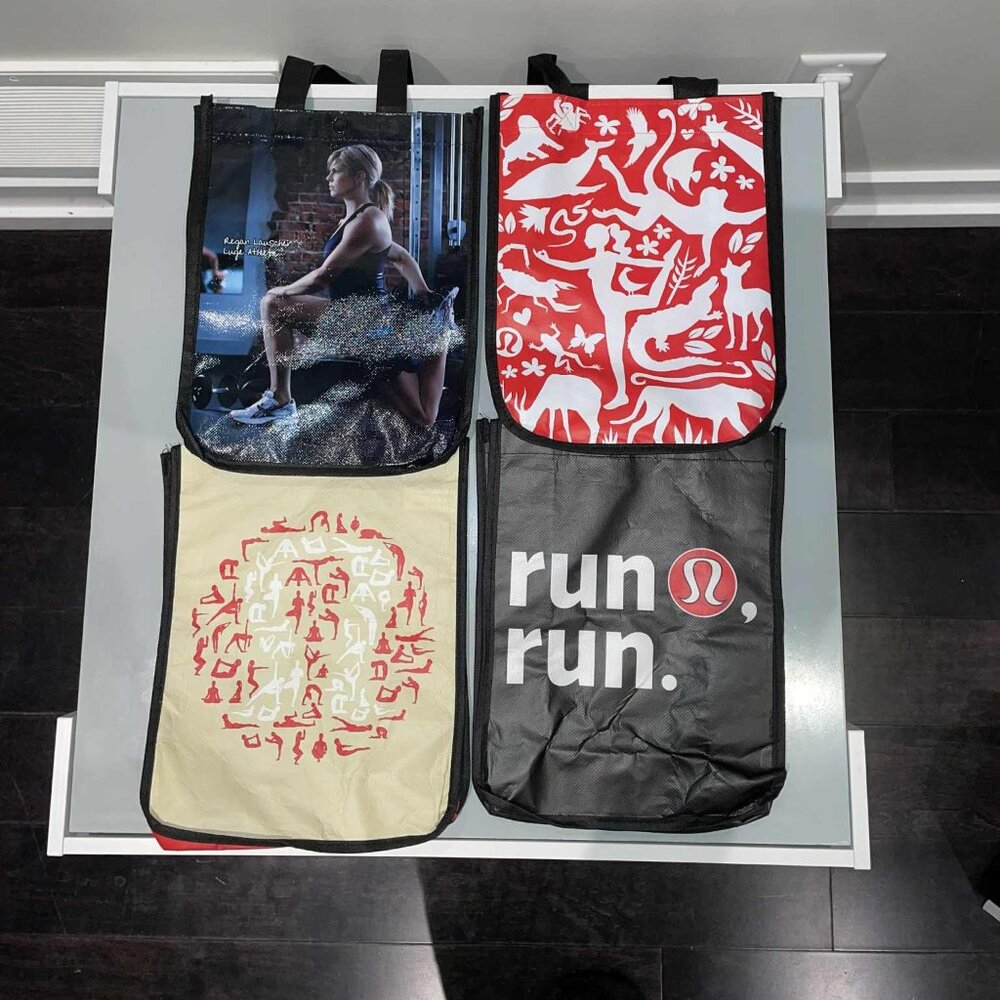 SET OF 4 Vintage / Exclusive LULULEMON reusable tote bags NEW WITHOUT TAGS
